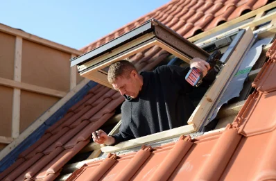 Pose de fenêtres de toit Velux à Cléron